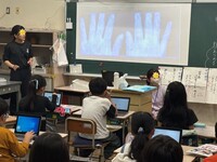 水だけで洗った、体育専科教諭の指・・・おお!