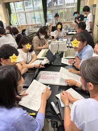 共通のテーマをもった者同士で議論