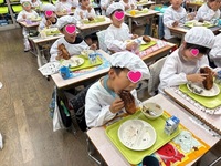 こうやって思いっきり食べたいですよね