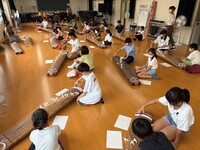 ペアを組んで交代で練習します