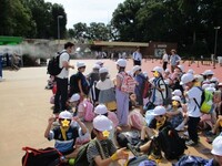 東武動物公園エントランスに到着