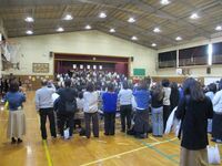 動画をとるための立見席も人気でした(演奏は4年生)