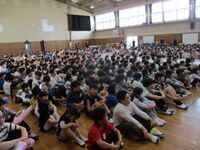 お世話になった先生方のお話をしっかりと聞きます