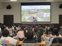 映像をつかって説明していただきました