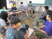 iPadで資料提示や台本確認をしています