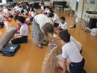 いい音を出す秘訣を一人ひとりに直接教えて頂きました