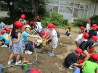先生から水の補給です