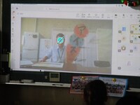 生徒指導主任のお話(手作り教具が大活躍)