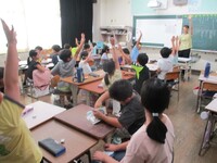 3年生　夏の思い出話で盛り上がっていました