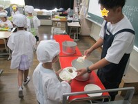 たくさん食べられる子はごはんを増やしていました!