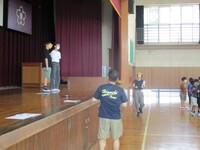 ゲーム担当が前で説明をします