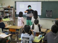 担任から賞状が伝達されます