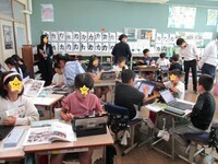 社会 タブレットでの情報共有 3年生